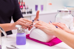 CURSO DE MANICURA Y PEDICURA – 80 Horas